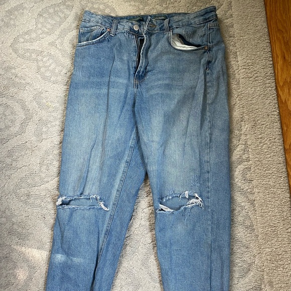 High Rise Mom Jeans - Picture 4 of 4